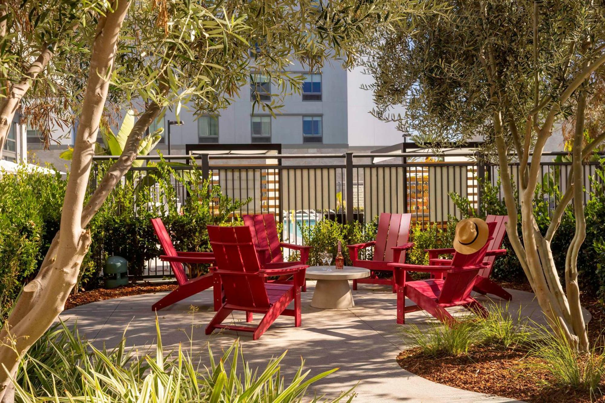 Homewood Suites By Hilton Long Beach Airport Екстер'єр фото